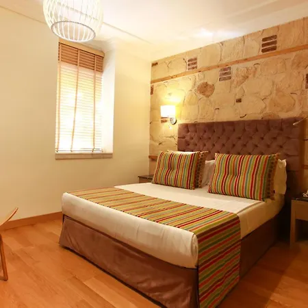 Apartament Colorful Flat Near Hadrian's Gate *