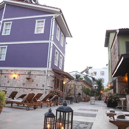 Colorful Flat Near Hadrian's Gate * Antalya